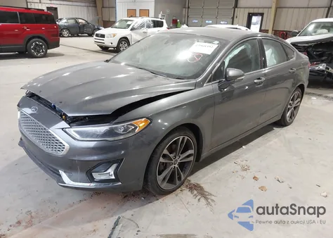 2019 Ford Fusion Titanium z USA, uszkodzony, nr VIN 3FA6P0D90KR152710